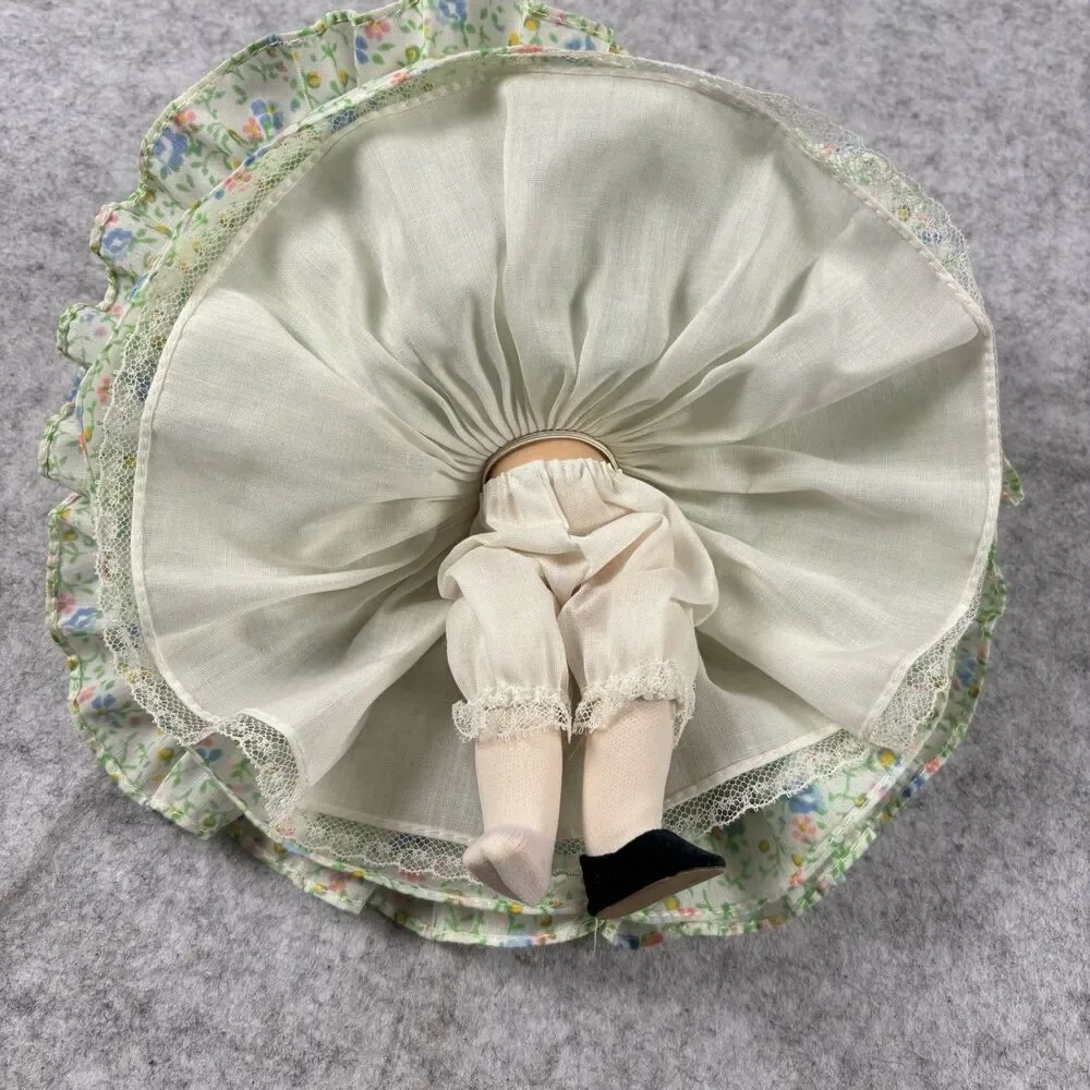 VTG Vintage 1970s Madame Alexander Doll - Dolls of the World - Argentina 571 8